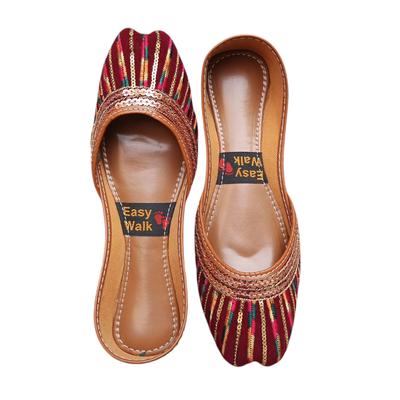 Women's Velvet Embroidered Semi-Formal Khussa