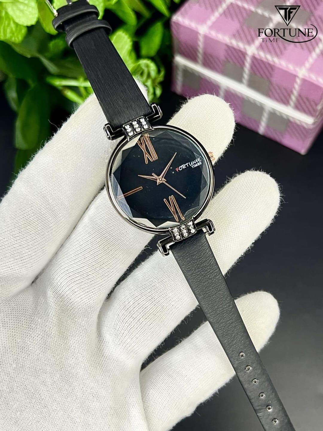 Women's Water Resistant Quartz Watch - 1 Pc Classic Black Strap