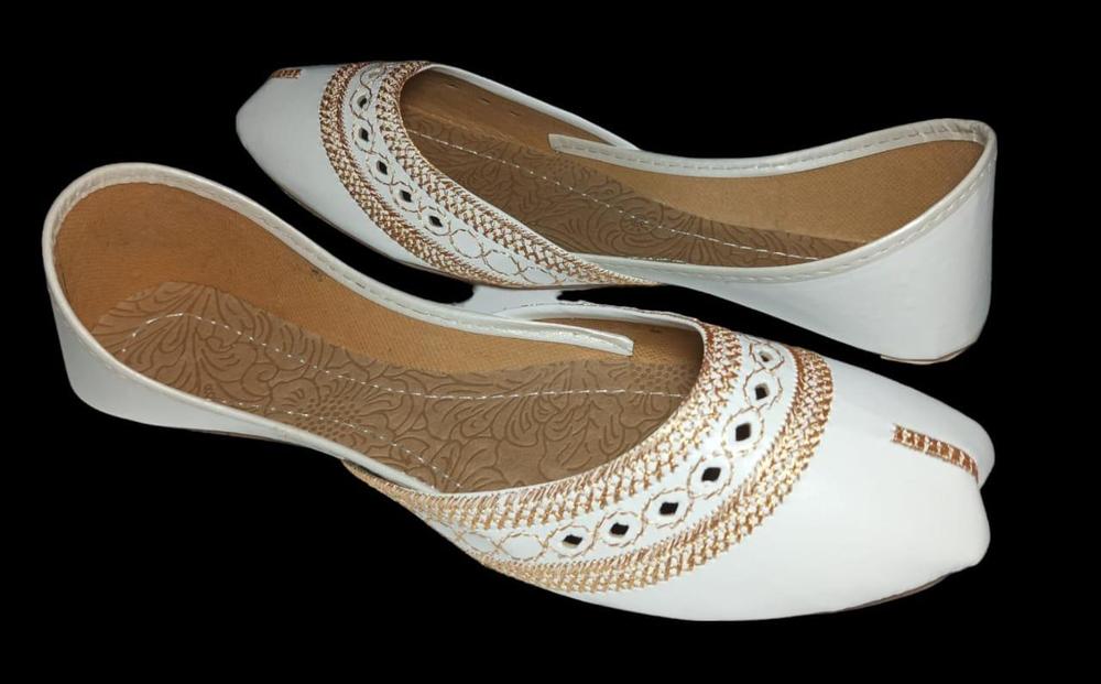 Women's Rexine Embroidered Khussa