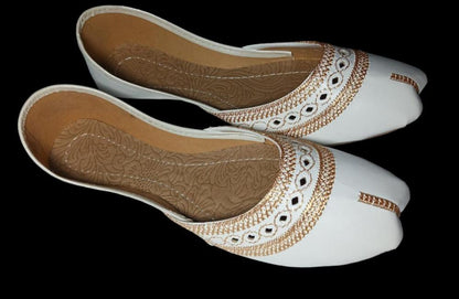Women's Rexine Embroidered Khussa